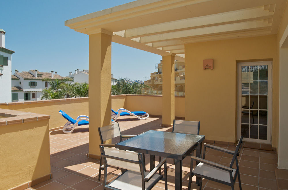 Apartamentos Vista Real Alcaidesa Εξωτερικό φωτογραφία